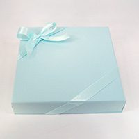 Grande boite carrée bleu carton